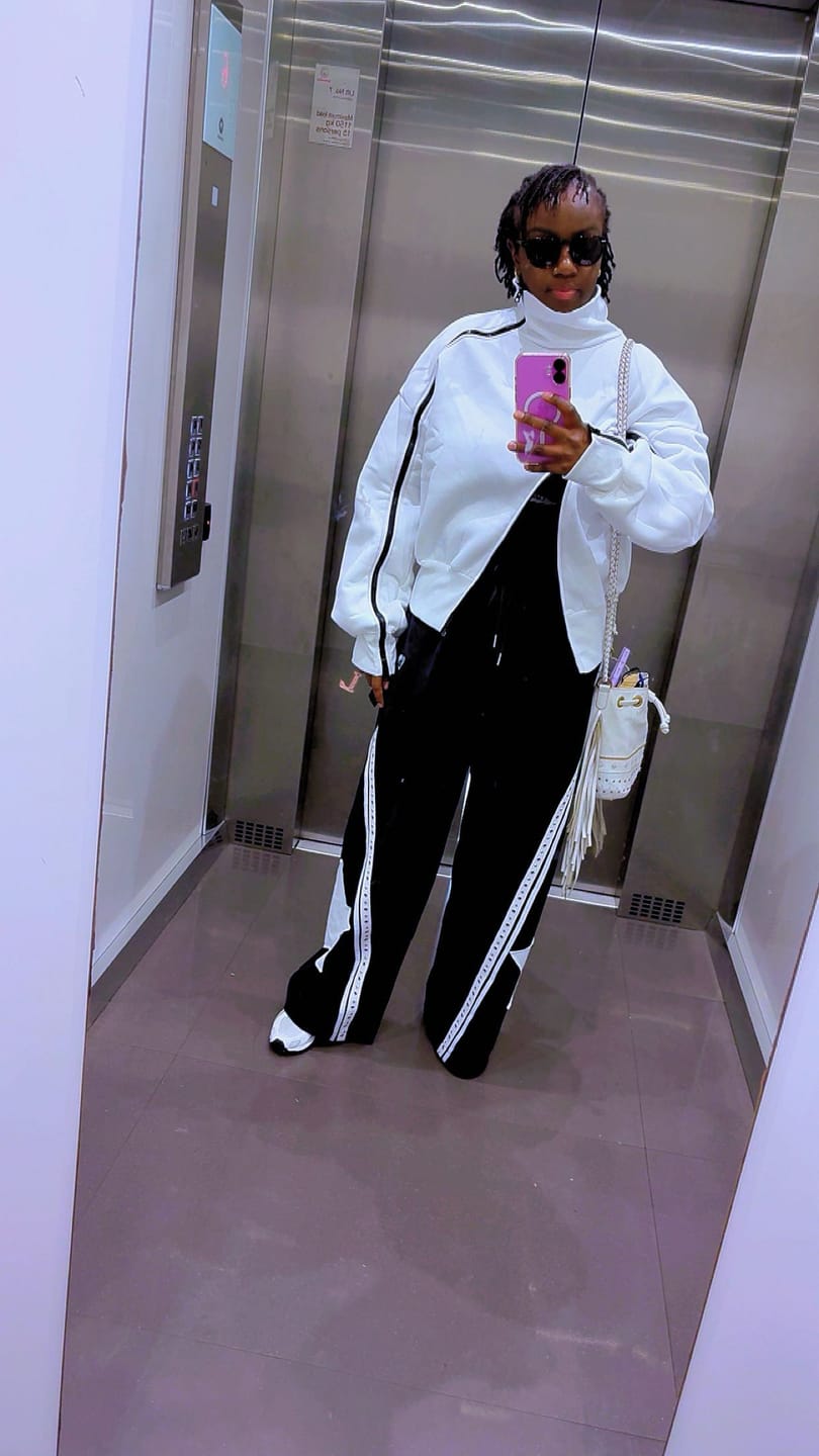 Customer photo review of Aelfric Eden Panel Baggy Barrel Sweatpants