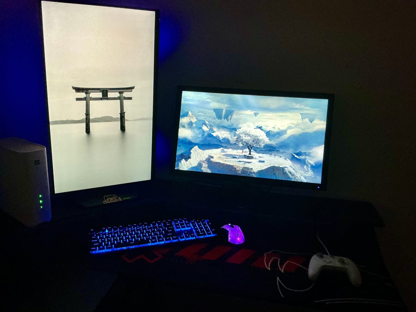 Customer photo review of Black Liquid Mousepad