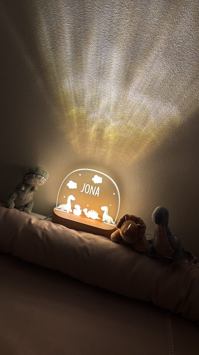 Customer photo review of Nachtlicht Kinder personalisiert - Baby-Dinos