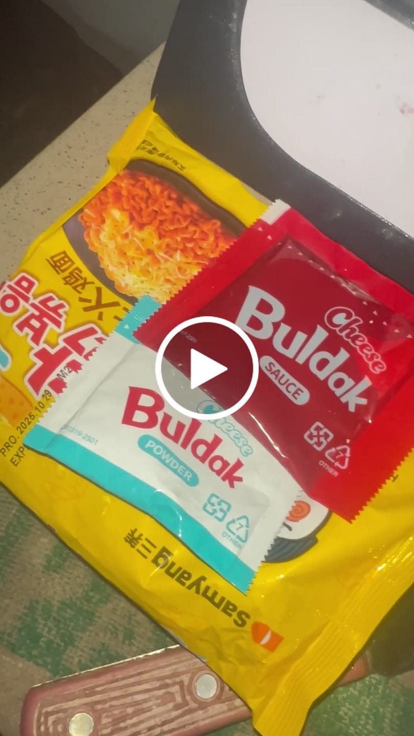 Customer video review of Buldak Cheese Ramen