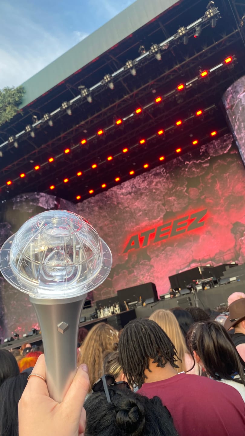 Customer photo review of ATEEZ LIGHTSTICK VER.3