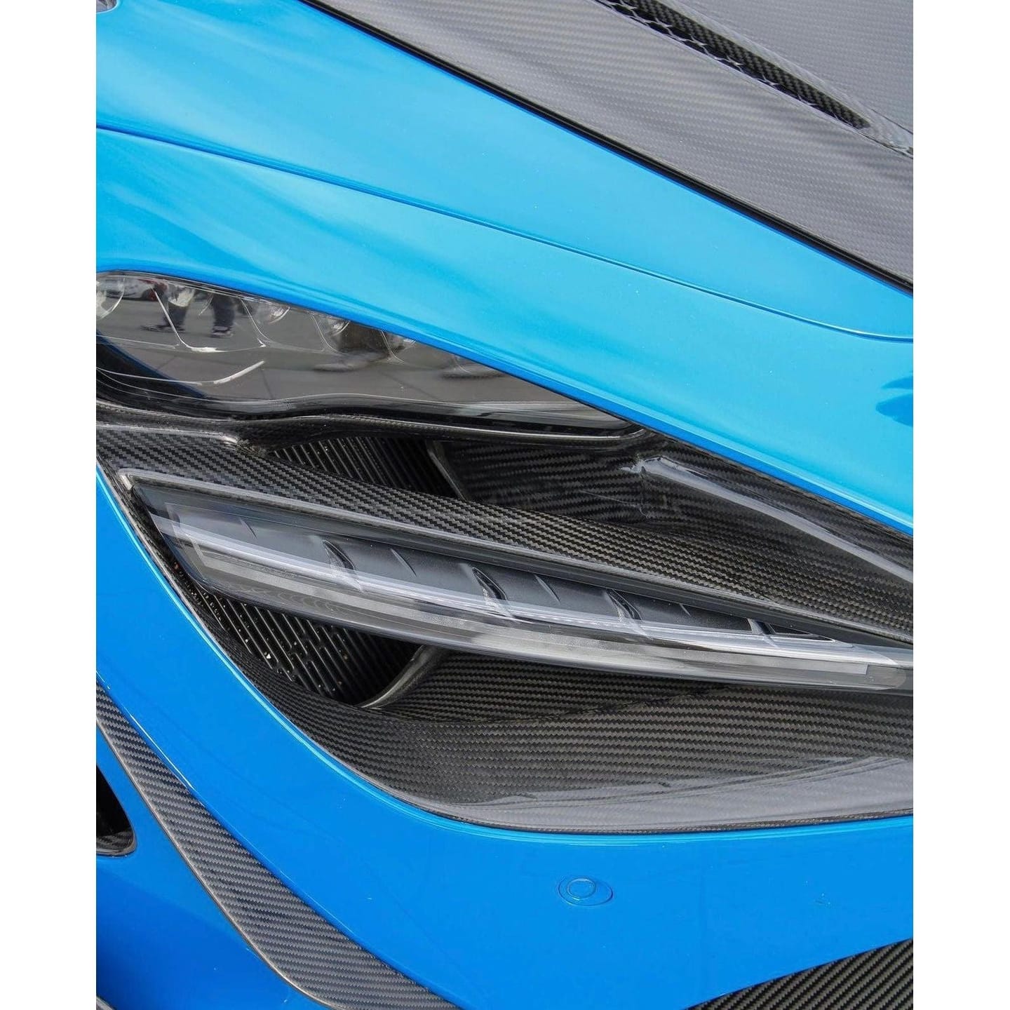 Customer photo review of McLaren Pre-Preg Carbon Fiber Headlight Trim for 720S