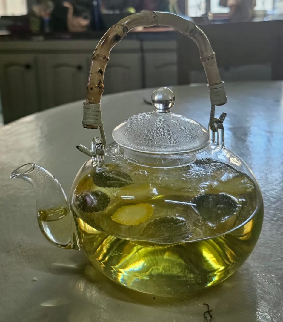 Customer photo review of Tetera Brighton Sakura De Vidrio Borosilicato Premium Con Asa De Bambú 1 Litro