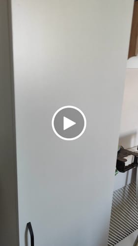 Rani JE104 Çok Amaçlı Dolap Tekerlekli Tek Kapaklı Kiler Erzak Mutfak Dolabı Beyaz için videolu müşteri yorumu