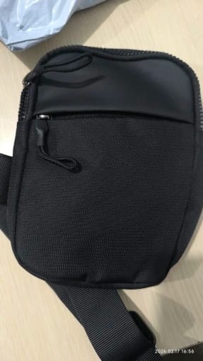 Customer photo review of Varyqon™ – Kompakte Crossbody Bag für Alltag und Reise