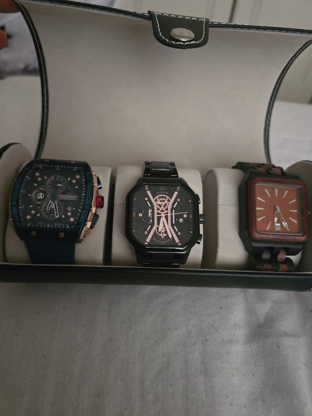 Customer photo review of Eleganto Case