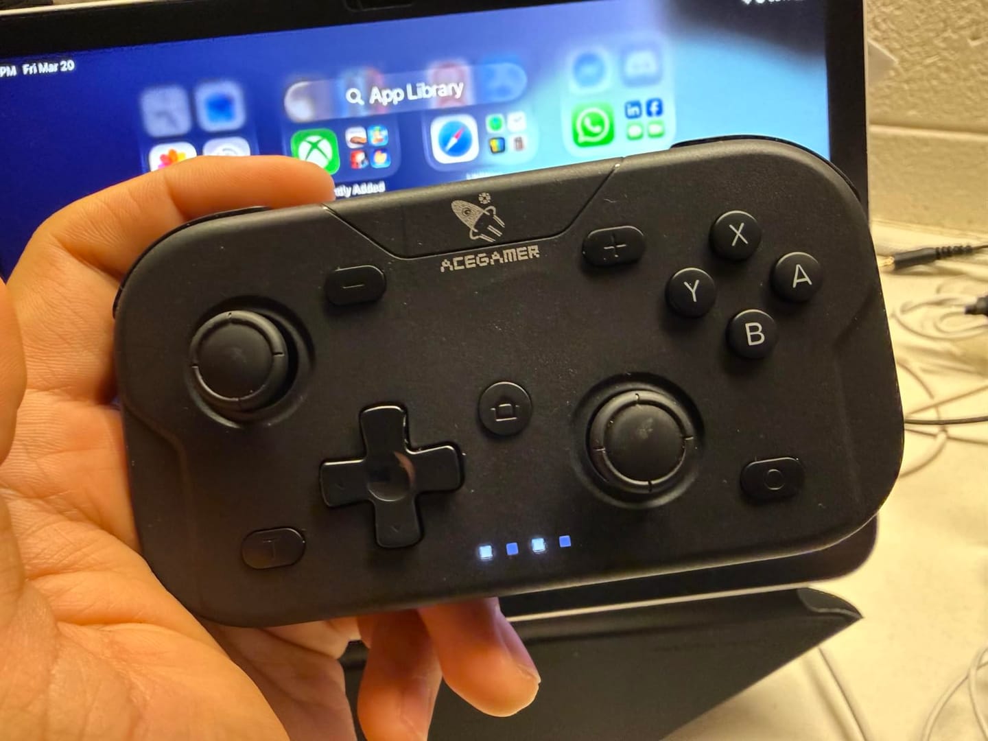 Customer photo review of AceGamer T50 Black Wireless Pocket Controller