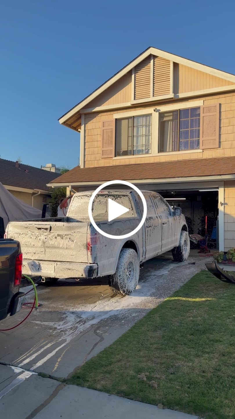 Customer video review of Hotshot High-Foam Car Wash Soap - Gallon