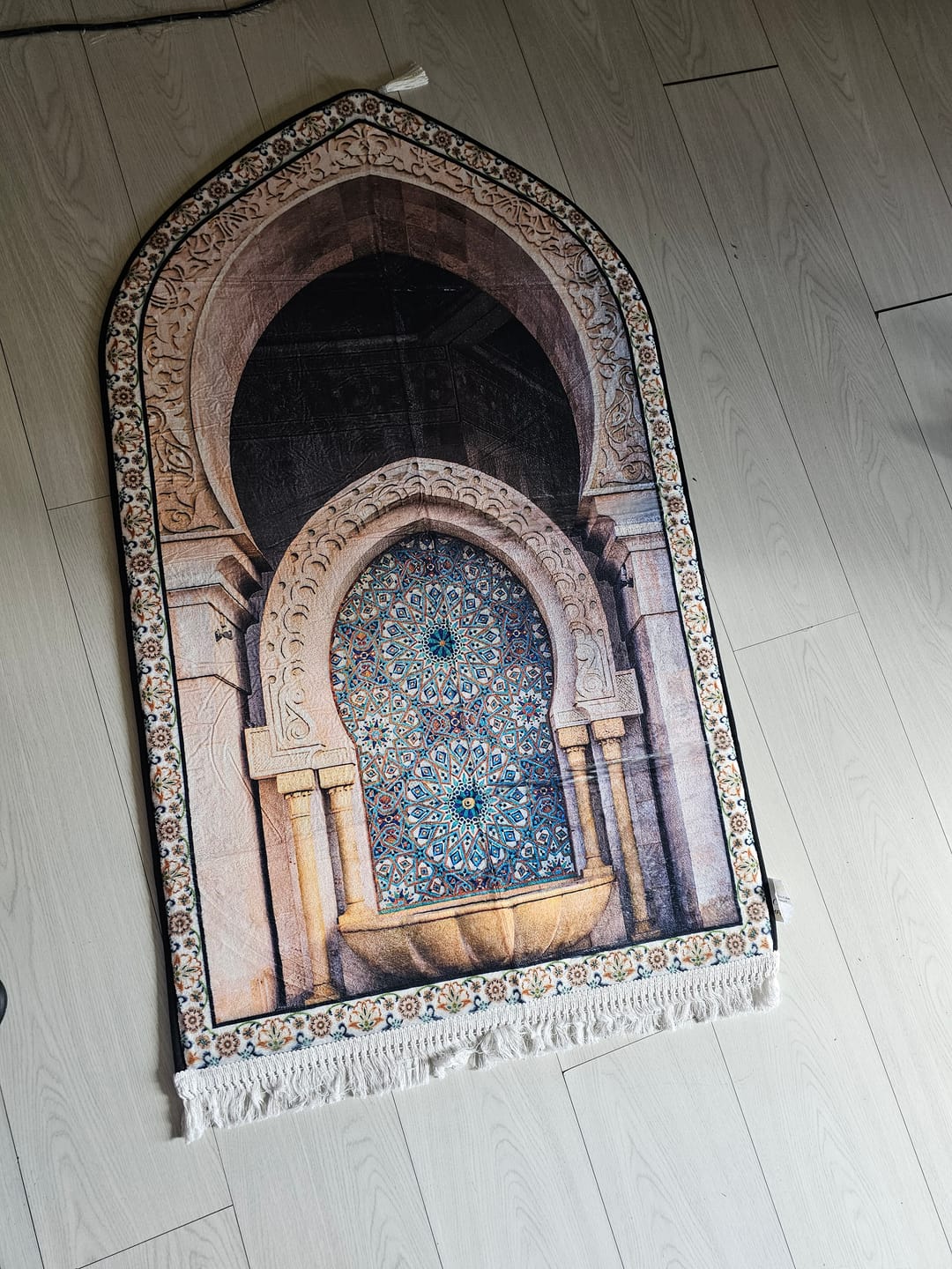 Customer photo review of 3D Mihrab Premium Padded Prayer Mat