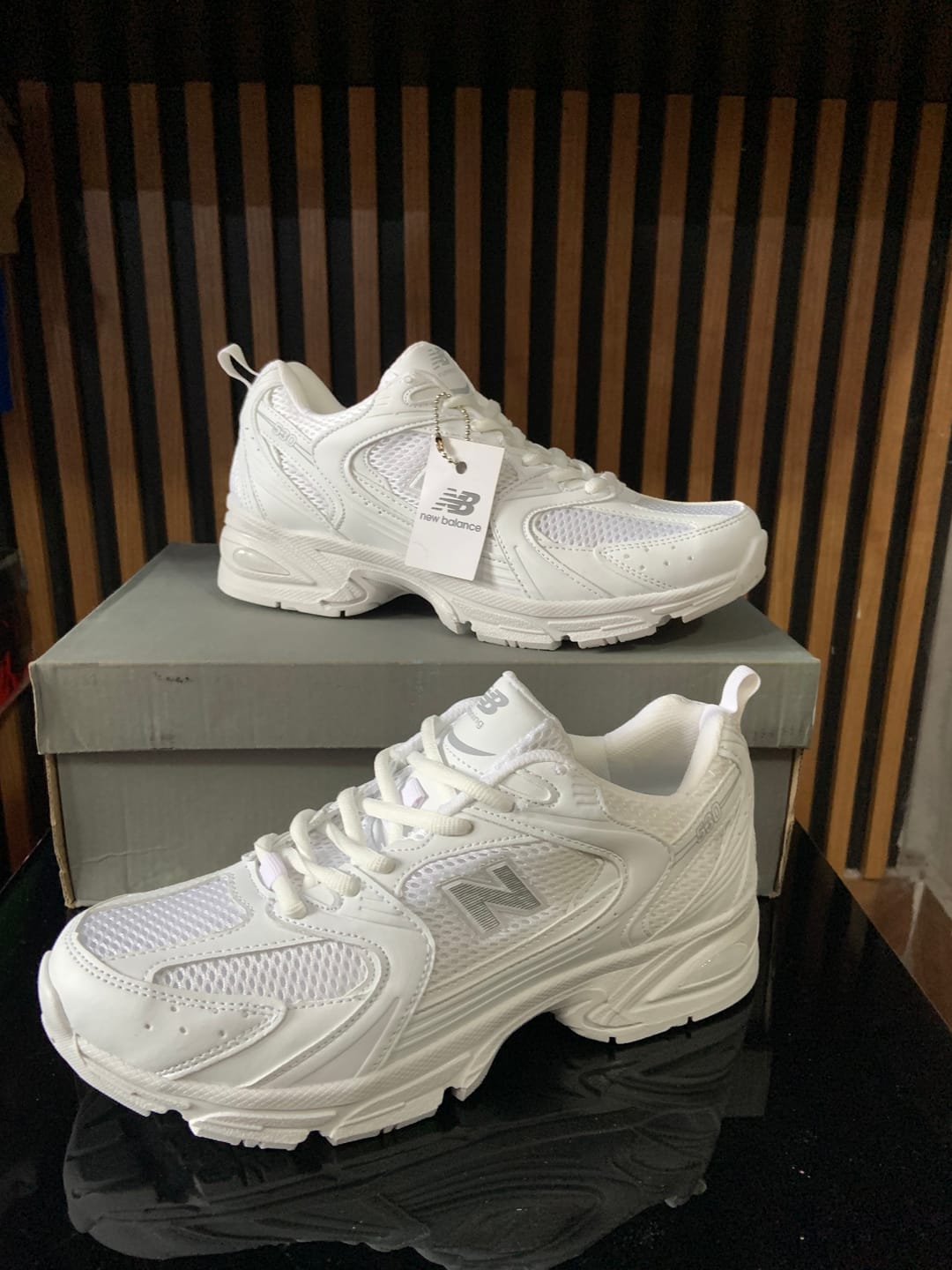 Customer photo review of Tenis 012 Negro Blanco