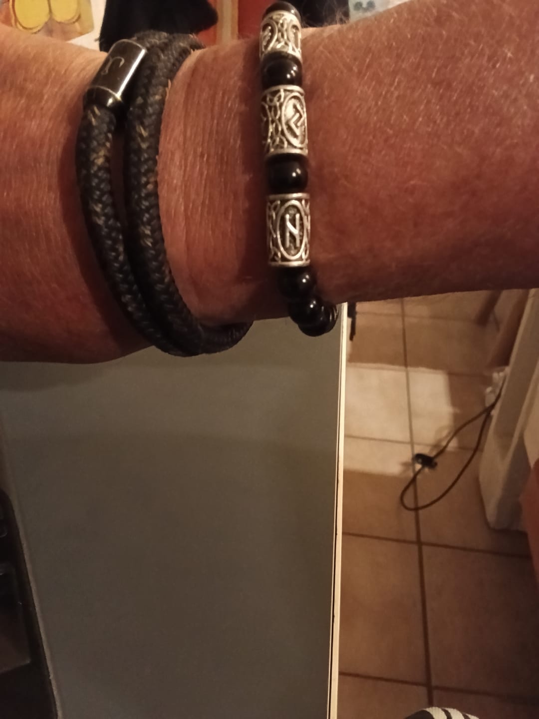 Customer photo review of Wächter der Runen - Naturperlen Armband