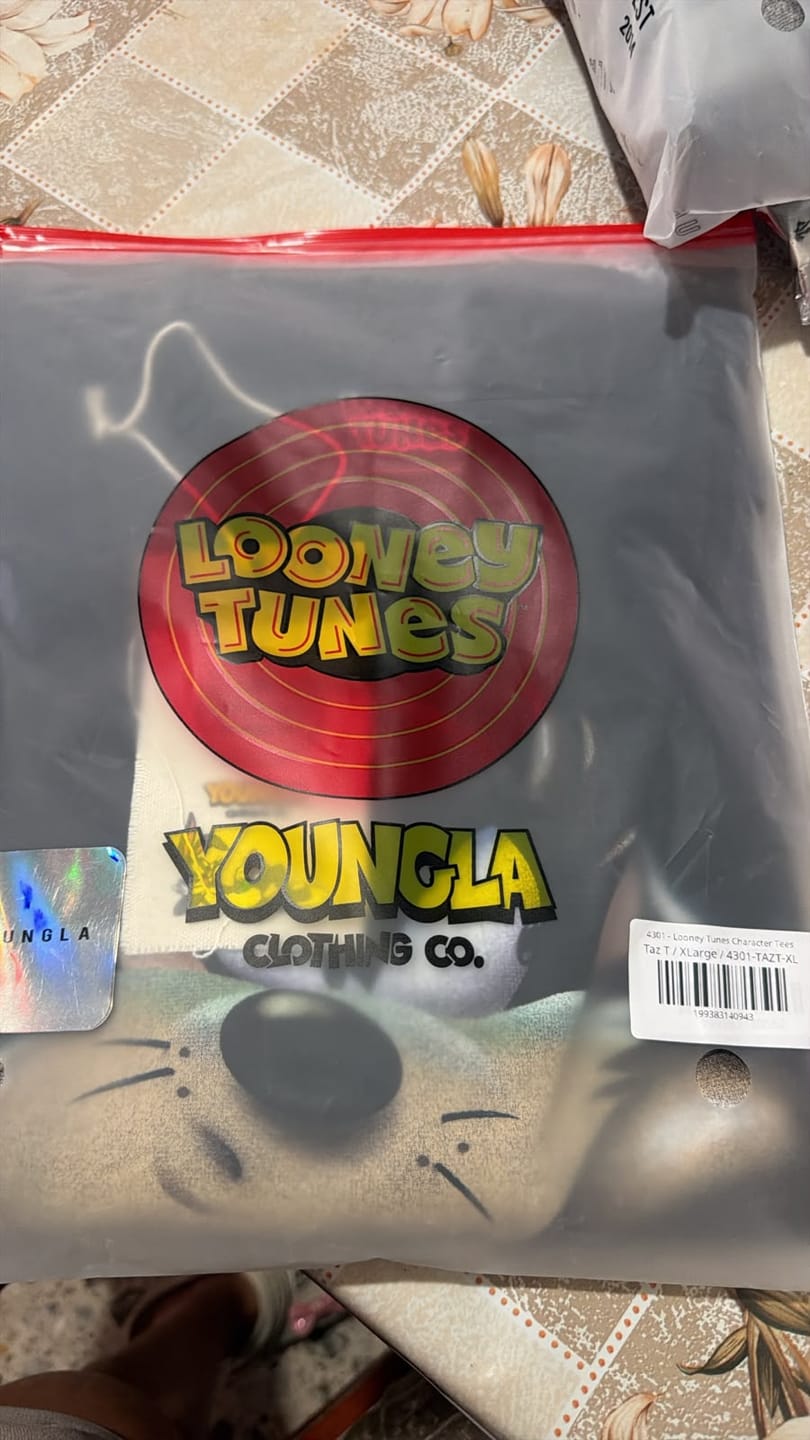 Customer photo review of 4301 - Looney Tunes Character Tees