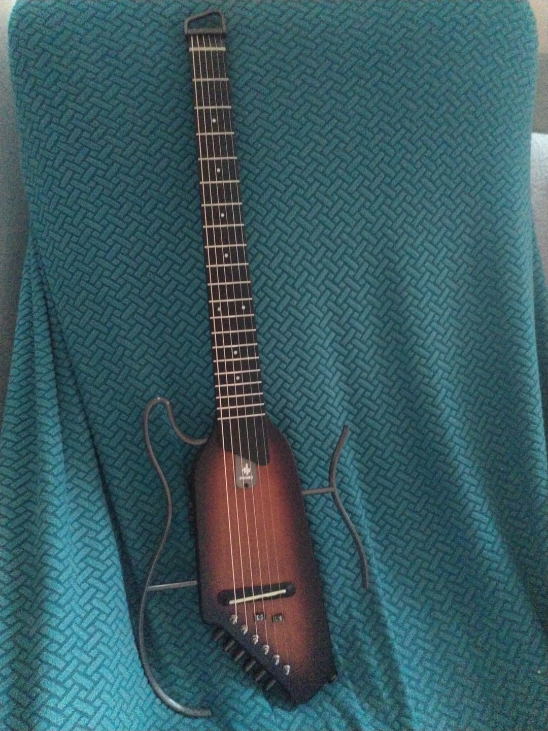 Customer photo review of 【Scatola aperta】Donner HUSH I Chitarra da viaggio ultraleggera e portatile