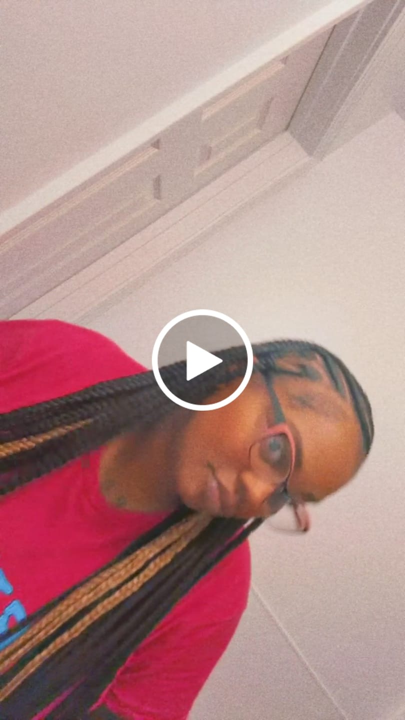Customer video review of Sensationnel Xpression 3x Pre-Stretched Braiding Hair - 58"