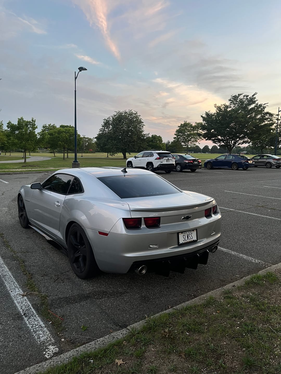 Customer photo review of 2010-2013 Chevy Camaro Evo Style Shark Fins Rear Diffuser Quad/Single Tips