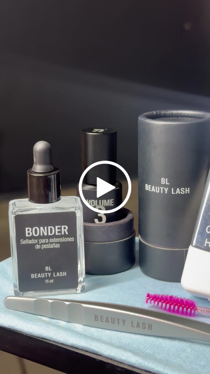 Customer video review of Mixed Volume Lashes