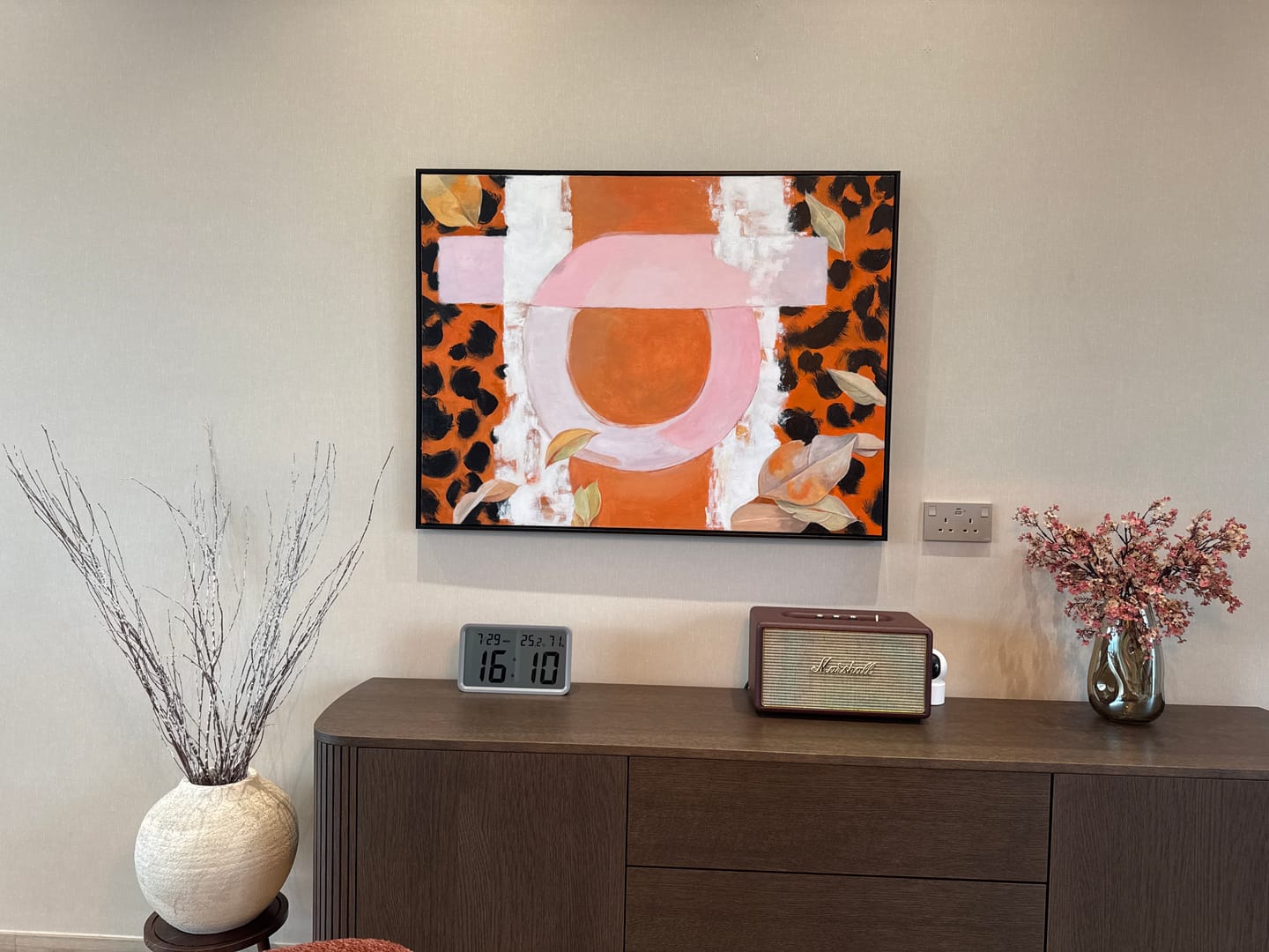 Customer photo review of special payment link for artwork Wild Echo at size 42"x32" with black frame