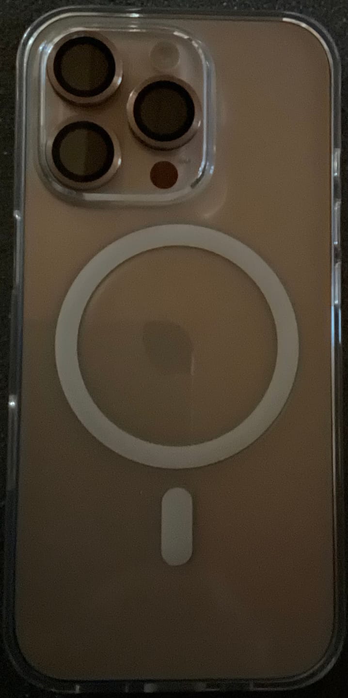 Customer photo review of arktis iPhone 16 Pro Clear Case mit MagSafe