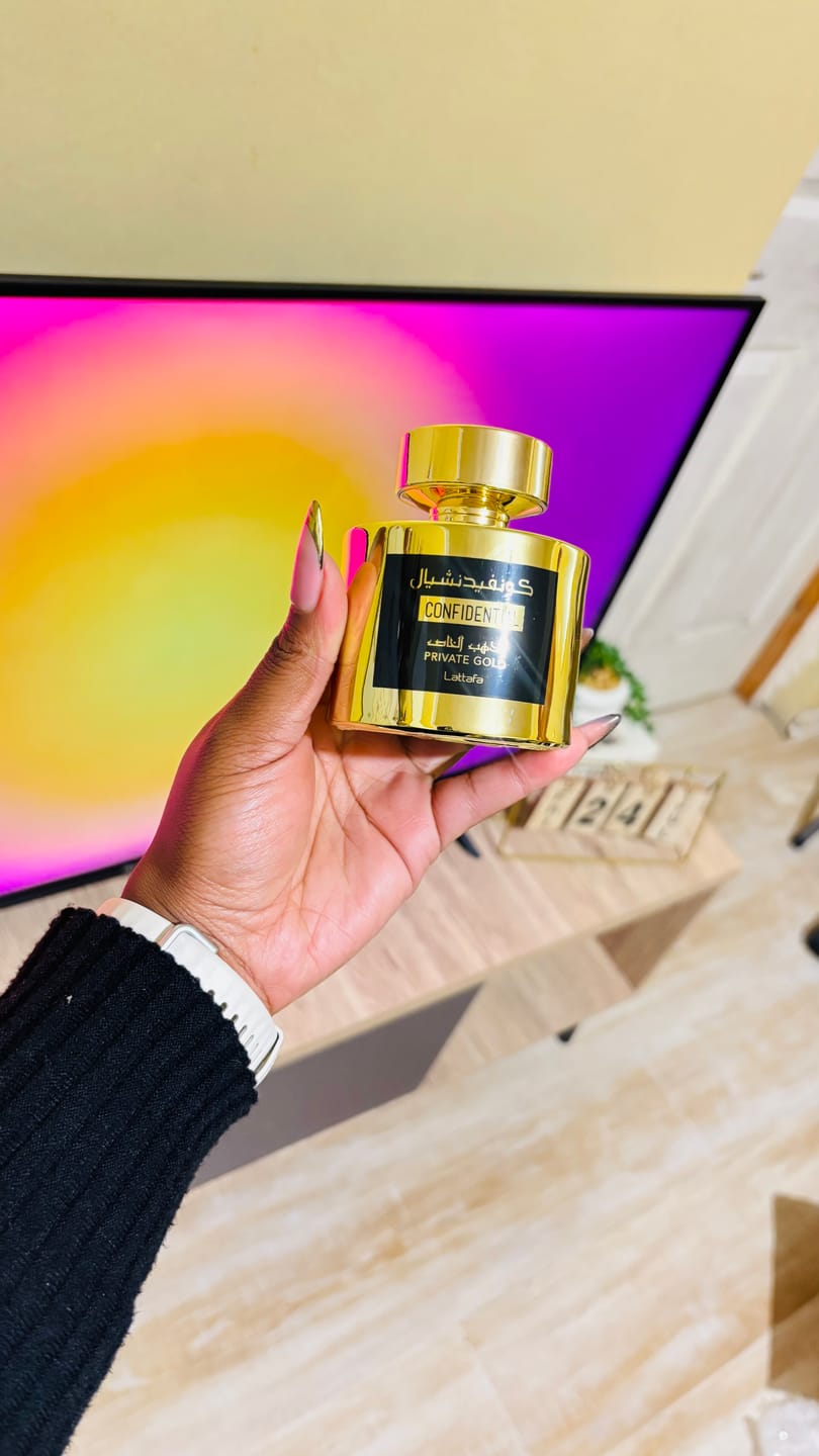 Customer photo review of Confidential Private Gold Lattafa Perfumes 100ml