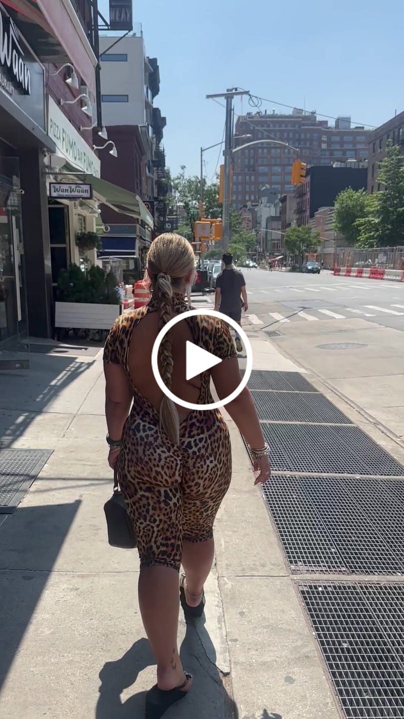 Customer video review of Leo Capri