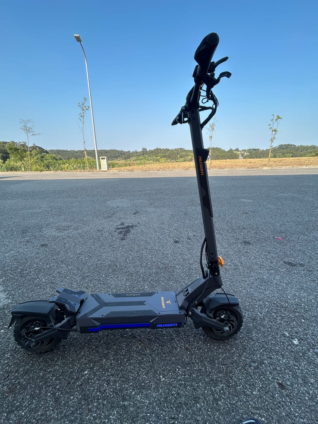 Customer photo review of Ausom DT2 Pro Dual Motor E-scooter