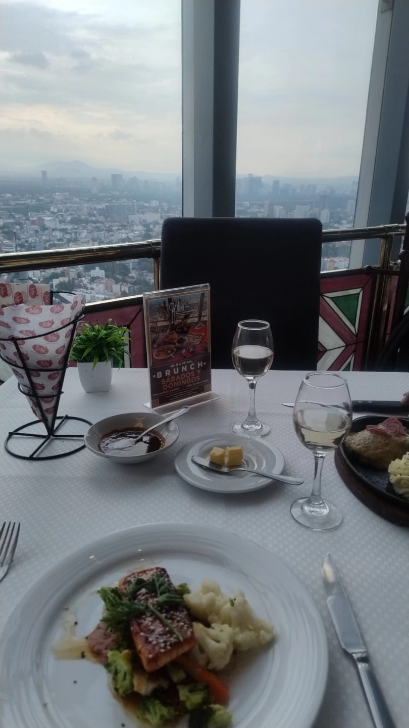 Customer photo review of Menú Golden