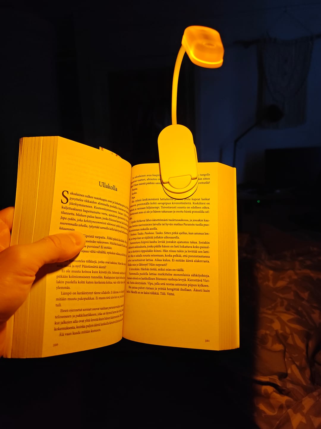 Customer photo review of HOHDE lukuvalo valkoinen