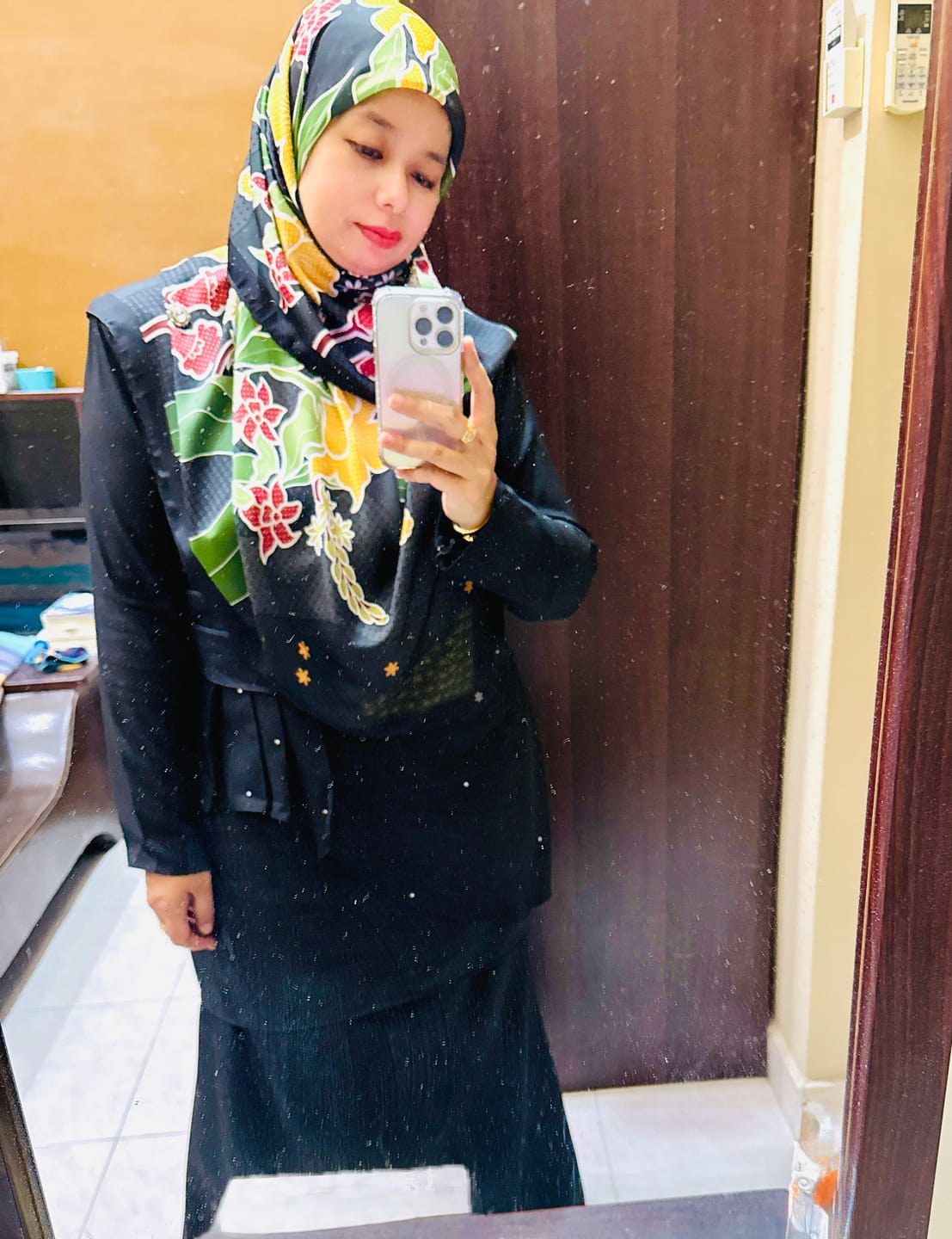 Customer photo review of Batik Square (Embun)