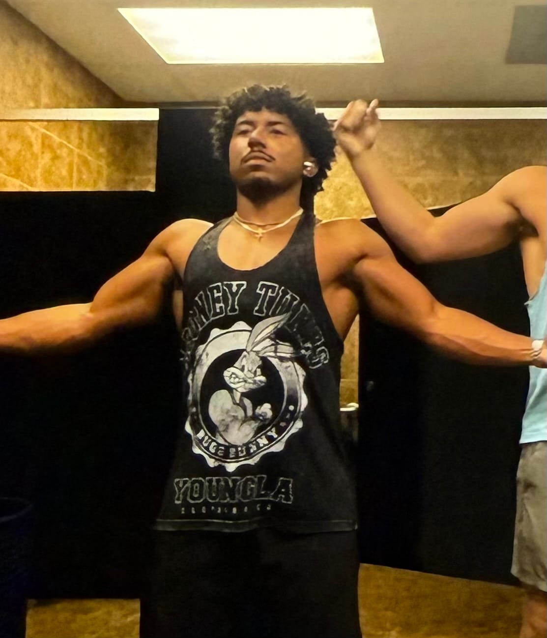 Customer photo review of 3078 - Looney Tunes Stringers