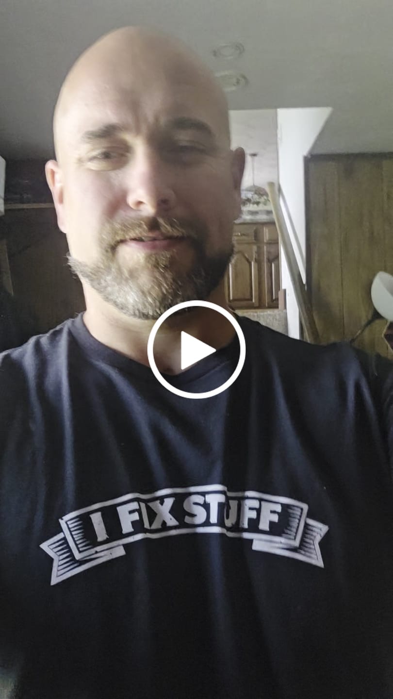 Customer video review of The Fixer Tee