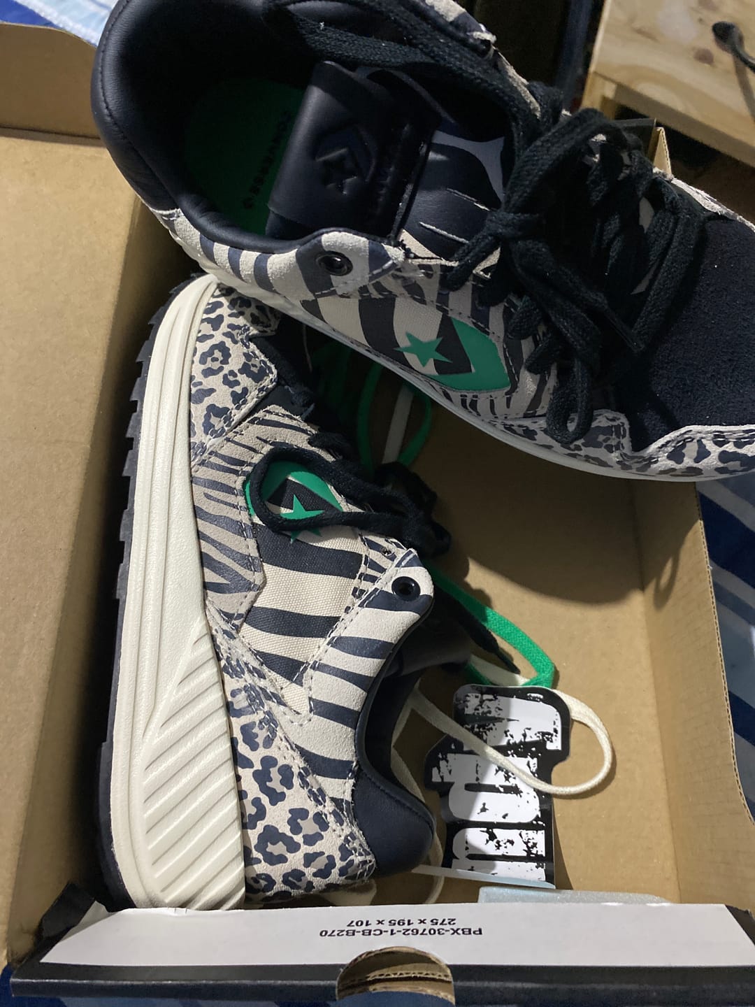 Customer photo review of Zapatillas Converse Wave Trainer Ox Animal Print
