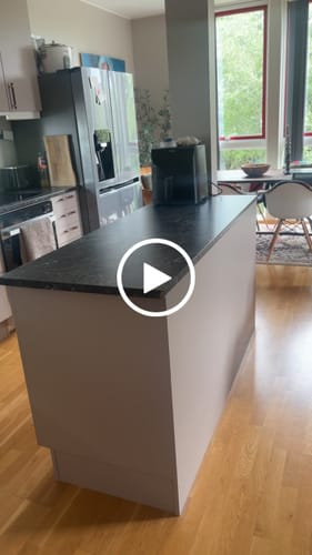 Kundeanmeldelse med video av Premium beige matt kontaktplast