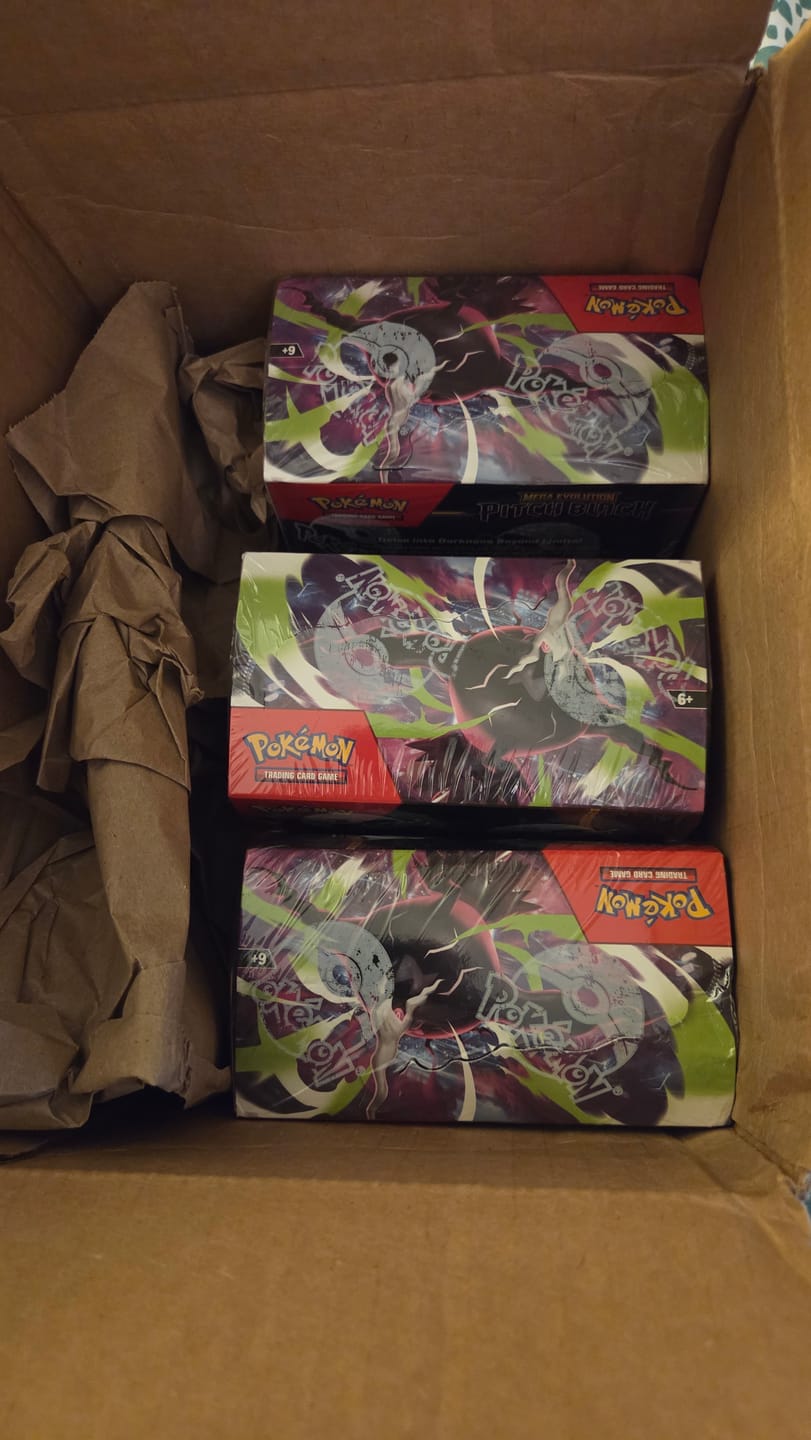 Customer photo review of (PRE ORDER) Pitch Black Booster Box