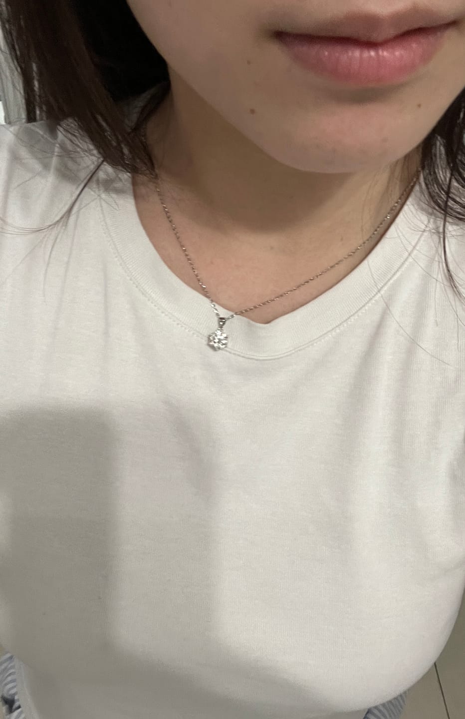 Customer photo review of Etoile Necklace