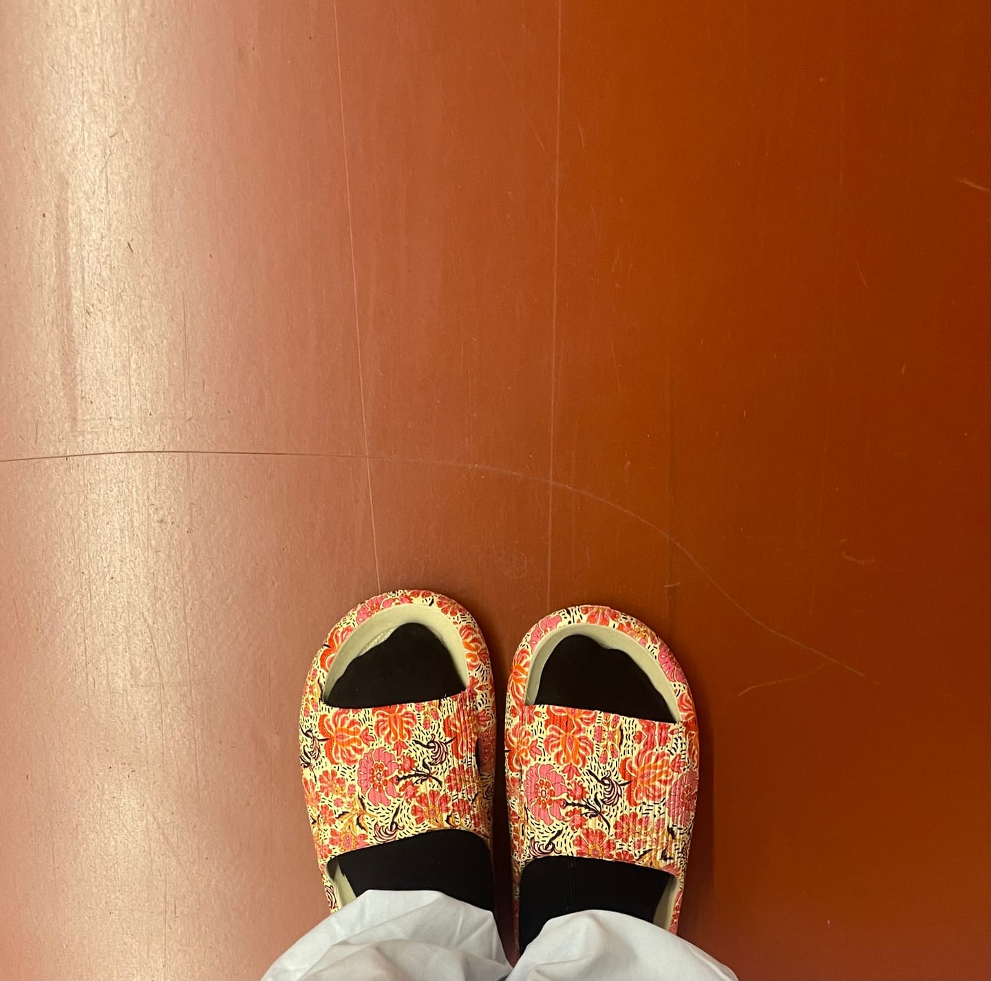 Customer photo review of HappyFlops Bohemian
