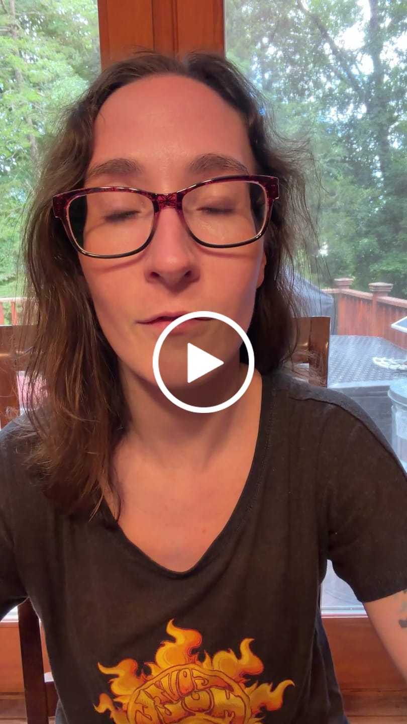 Customer video review of Earthbound® Grounding Mattress Pad