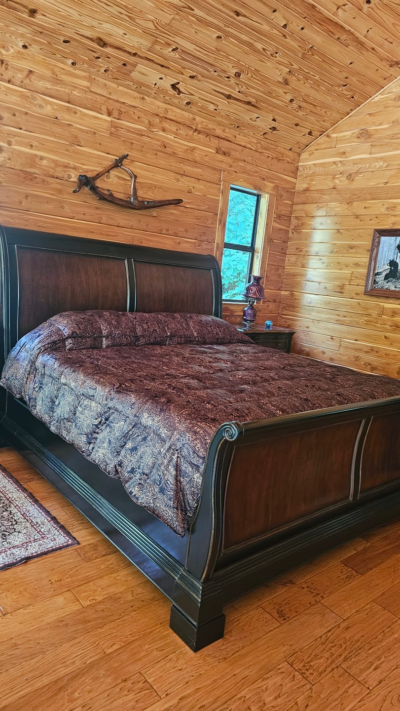 Customer photo review of Deluxe Silk Goose Down Comforter