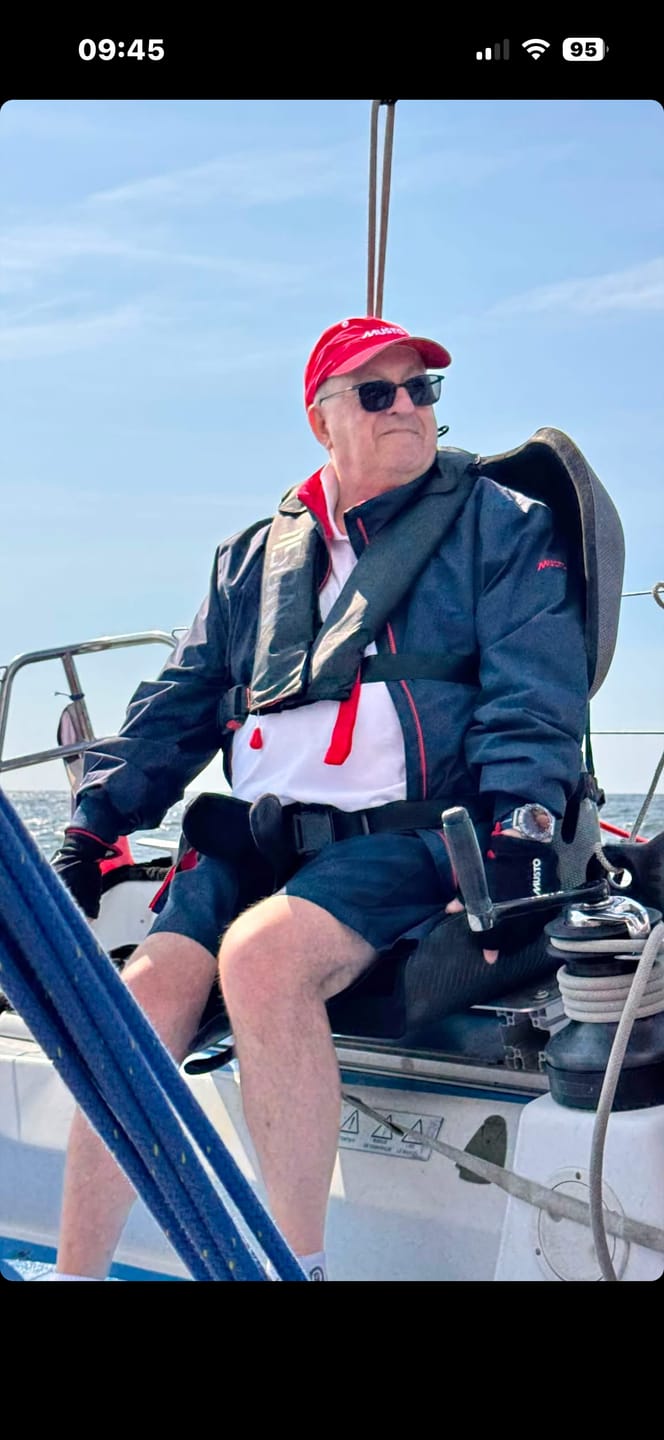 Customer photo review of Bermuda 200 coupe droite en coton stretch bleu marine