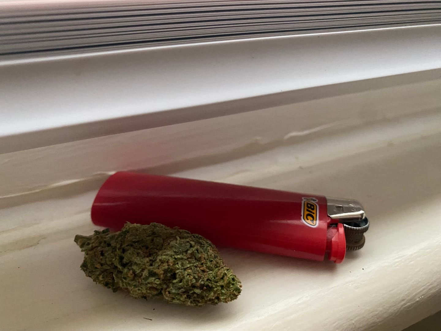 Customer photo review of Jager Sour Diesel - 28 Grams Littles - Sativa