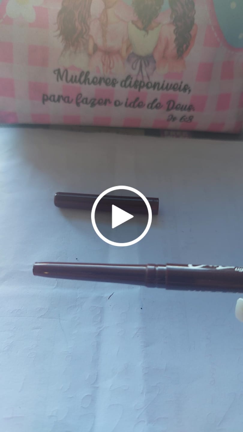 Customer video review of Lapiseira para Olhos Preta - Cat Lovers - Vizzela