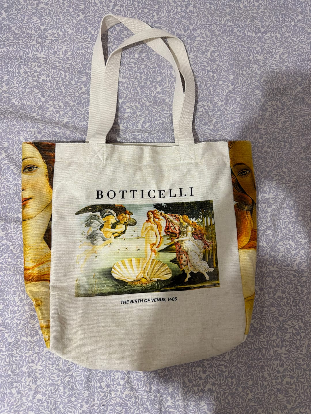 Customer photo review of The Birth of Venus Omuz Çantası