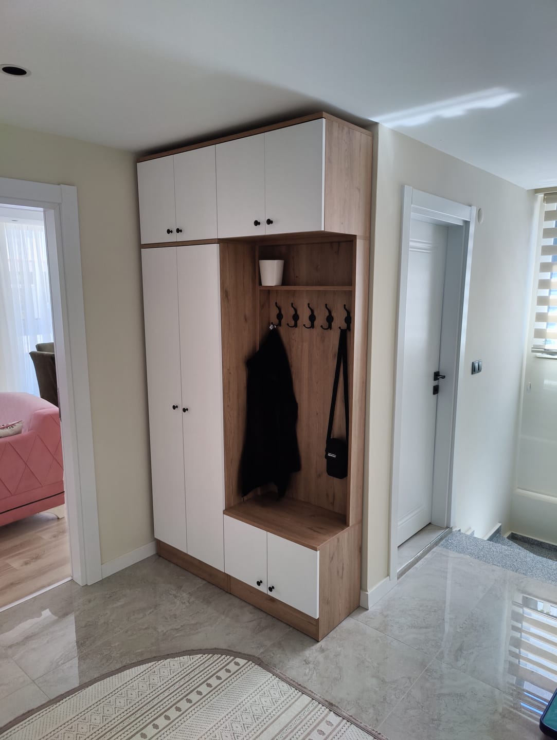 Customer photo review of Rani EA144 Modern Portmanto Raflı Ayakkabılık Vestiyer Sepet Ceviz - Beyaz