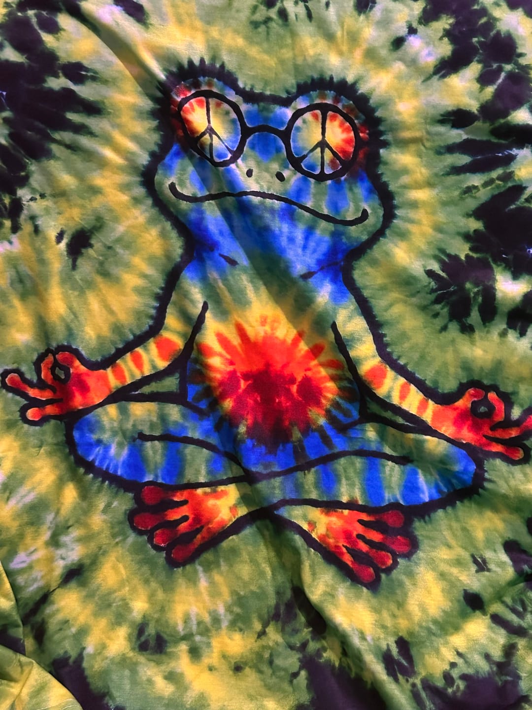 Customer photo review of JUST BREATHE FROG ALL OVER PRINT  - TLTW1805264
