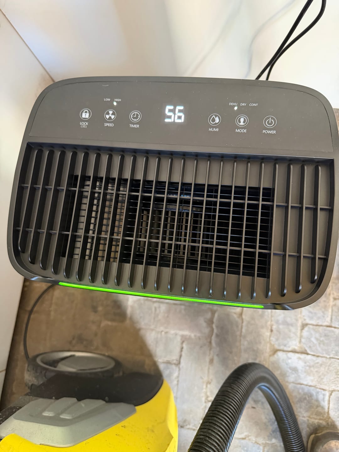 Customer photo review of Erikssøn Luchtontvochtiger - Dry Pro Plus - Tot 20L/dag - Zwart
