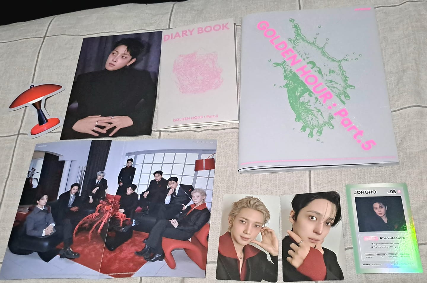 Customer photo review of [PRE-ORDER] ATEEZ - 14TH MINI ALBUM - [GOLDEN HOUR : Part.5] (A/ DIARY/ Z Ver.)