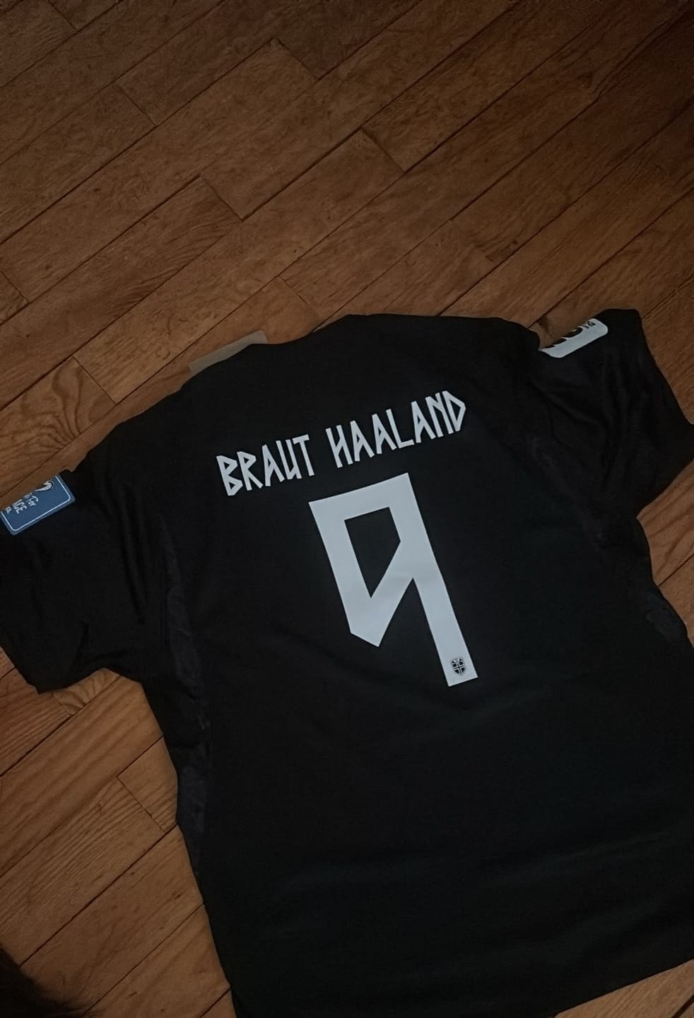 Customer photo review of Erling Braut Haaland #9 Norway 2026 World Cup Black Away Football Jersey