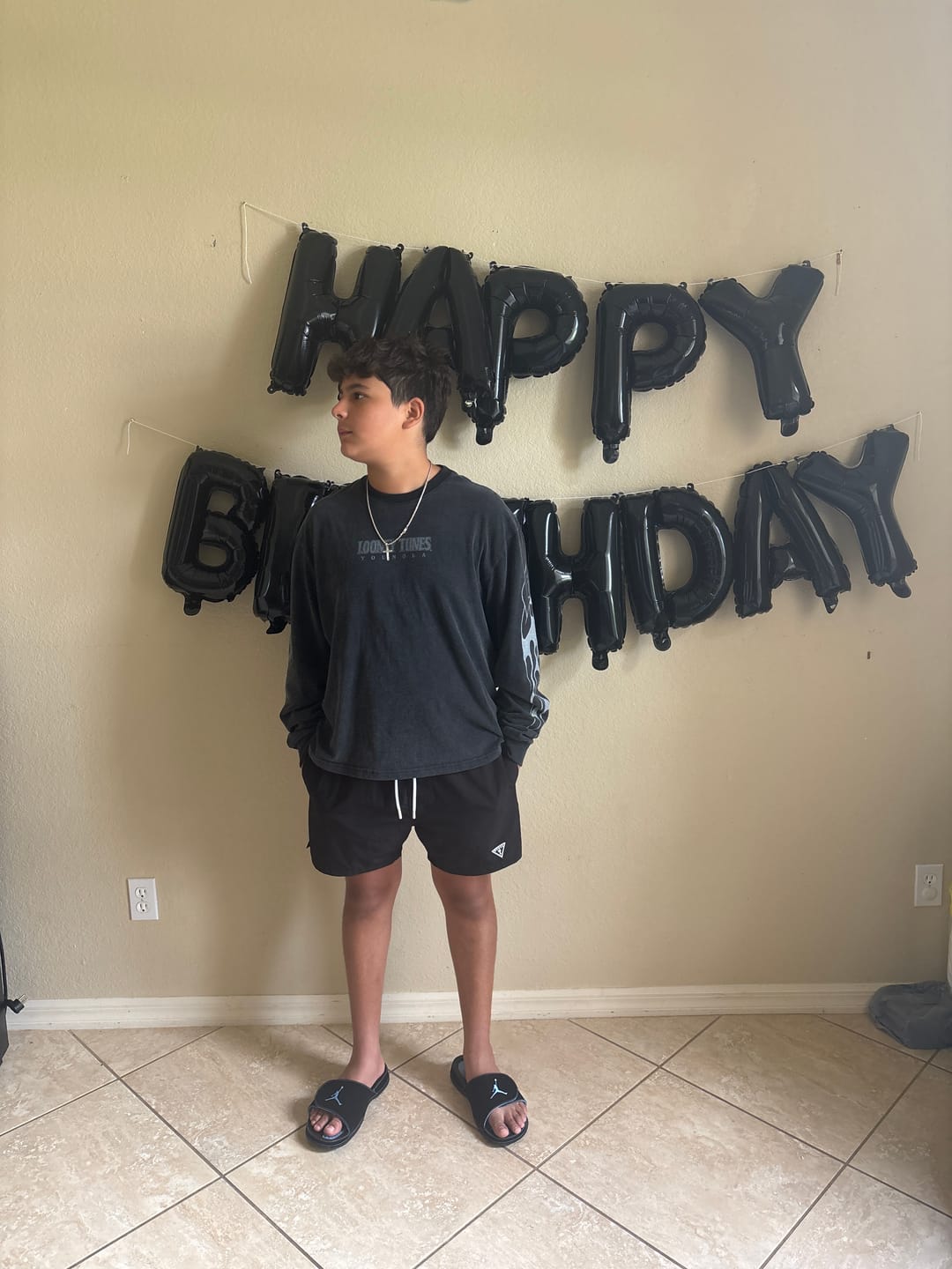 Customer photo review of 8114 - Looney Tunes Longsleeves