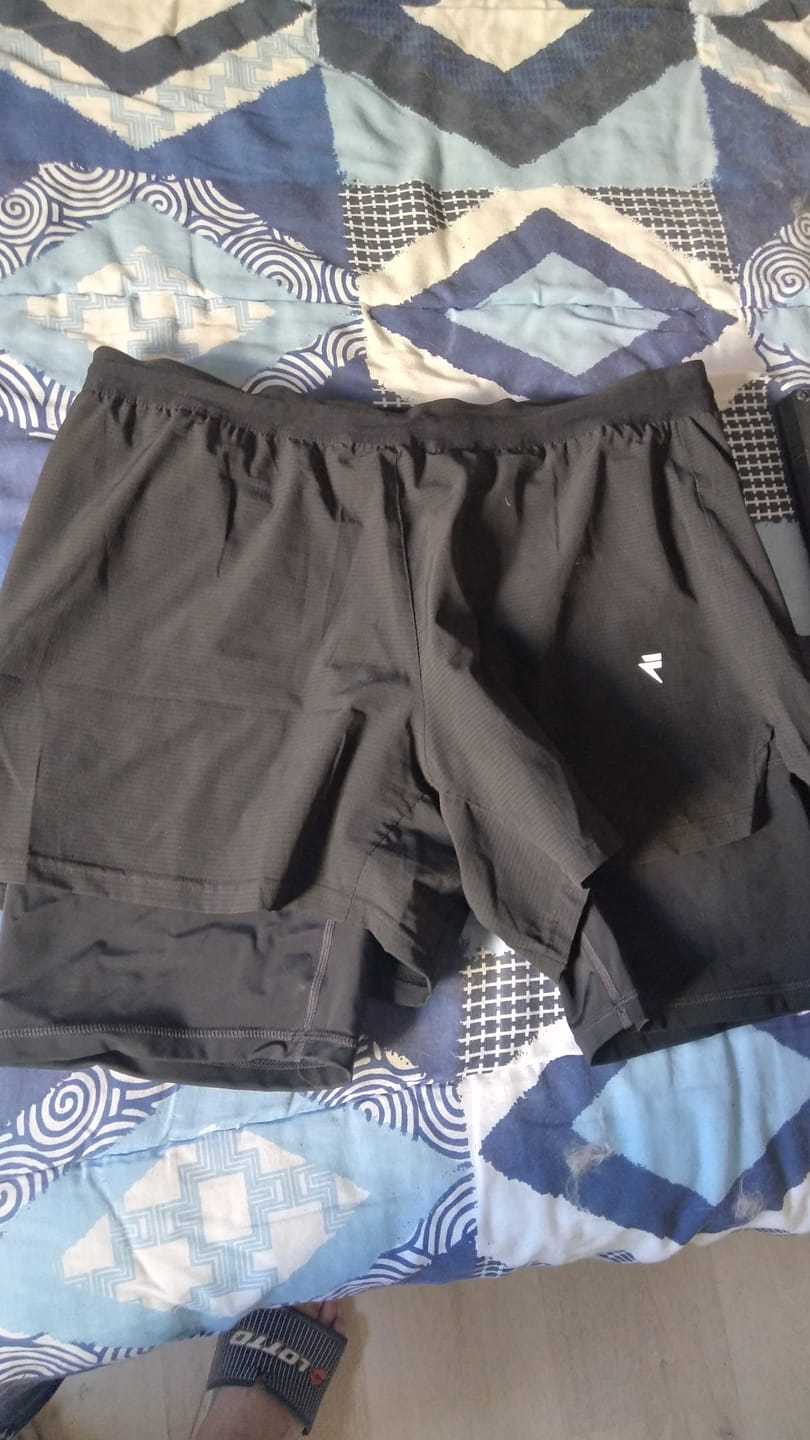 Customer photo review of Short 2 en 1 avec compression intégrée