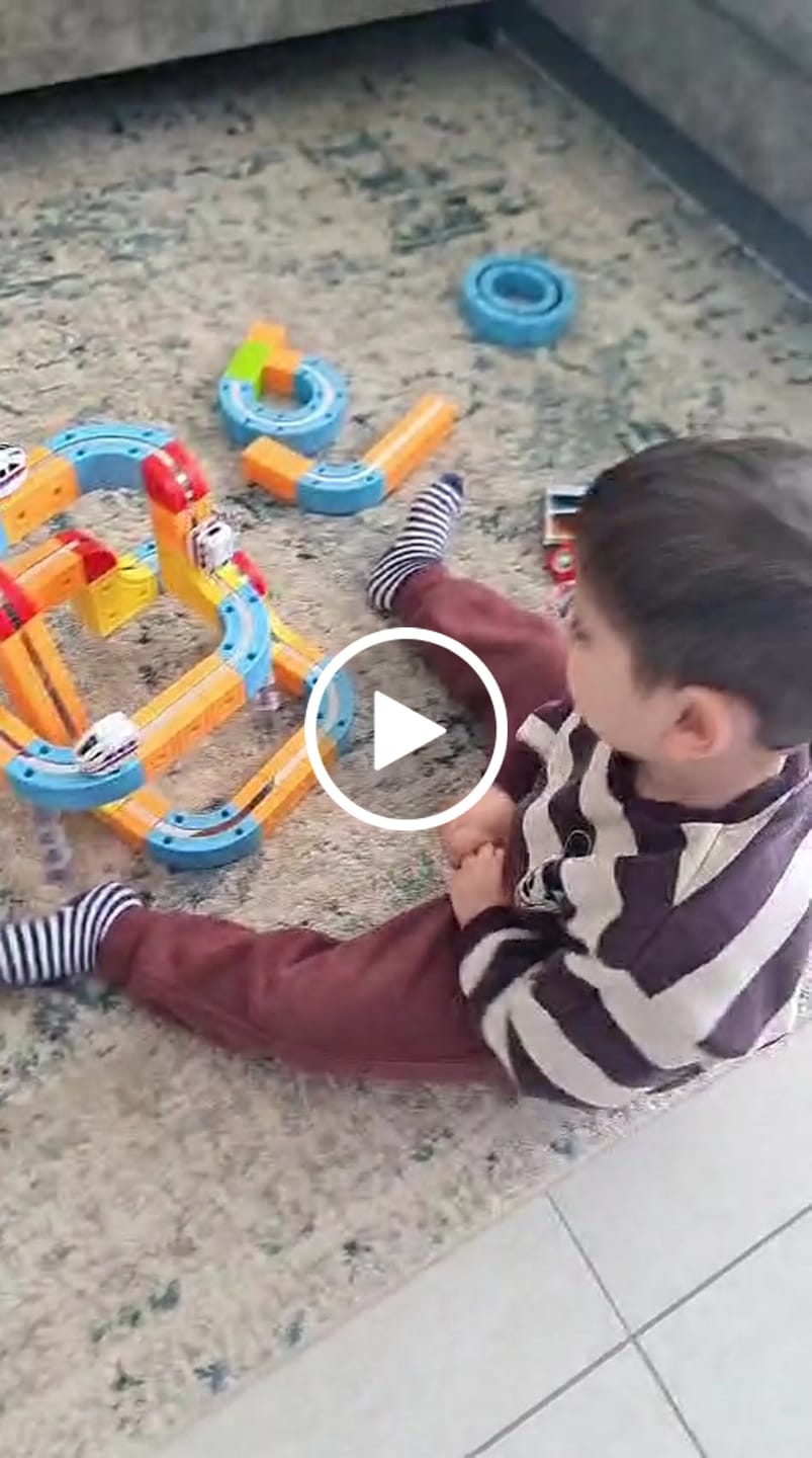 Customer video review of אריזת מתנה