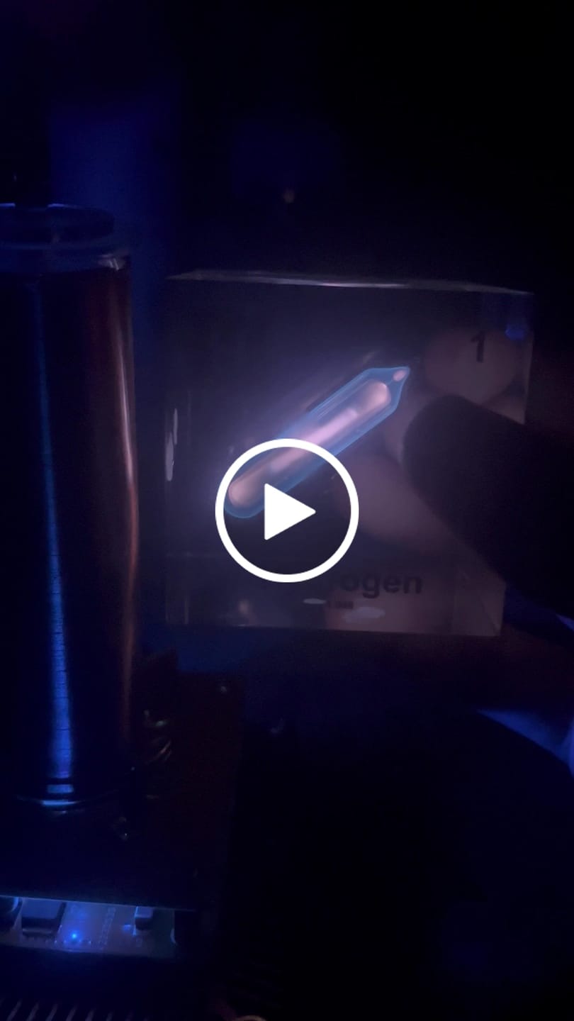 Customer video review of Hydrogen Element Cube